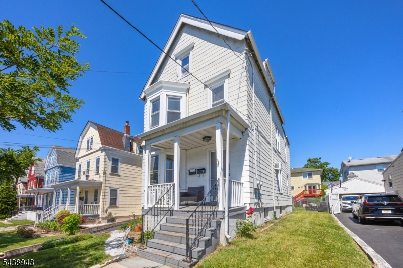 163 Walnut St 2