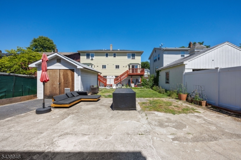 163 Walnut St 2