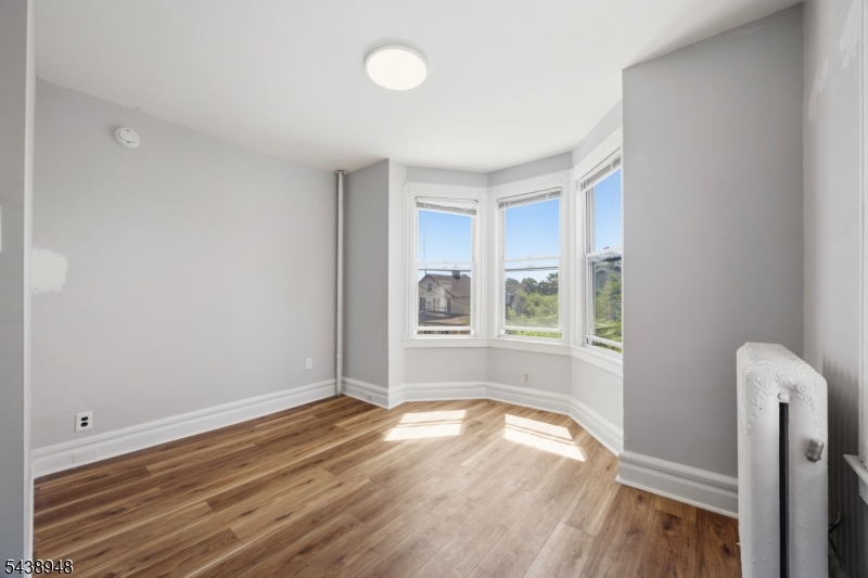 163 Walnut St 2