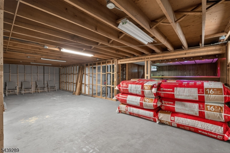 348 W Emerson Ave