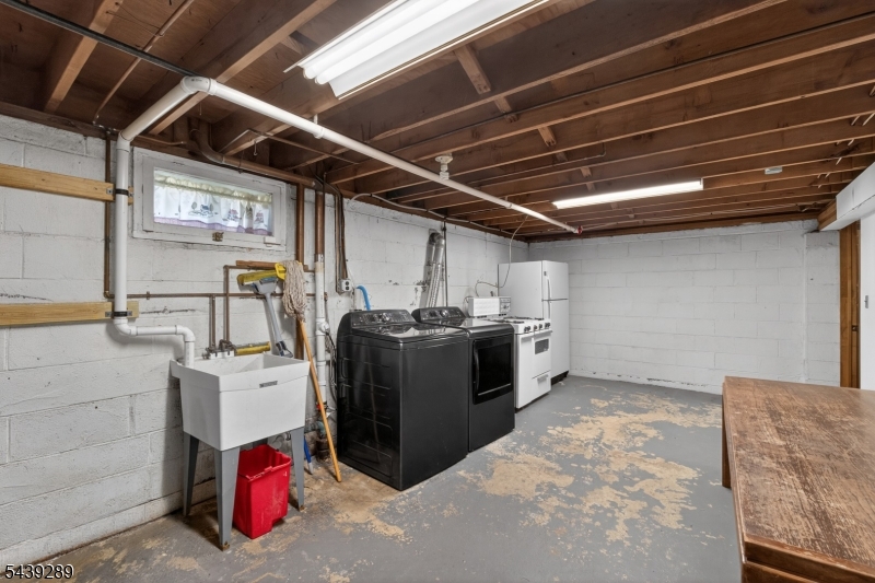 348 W Emerson Ave