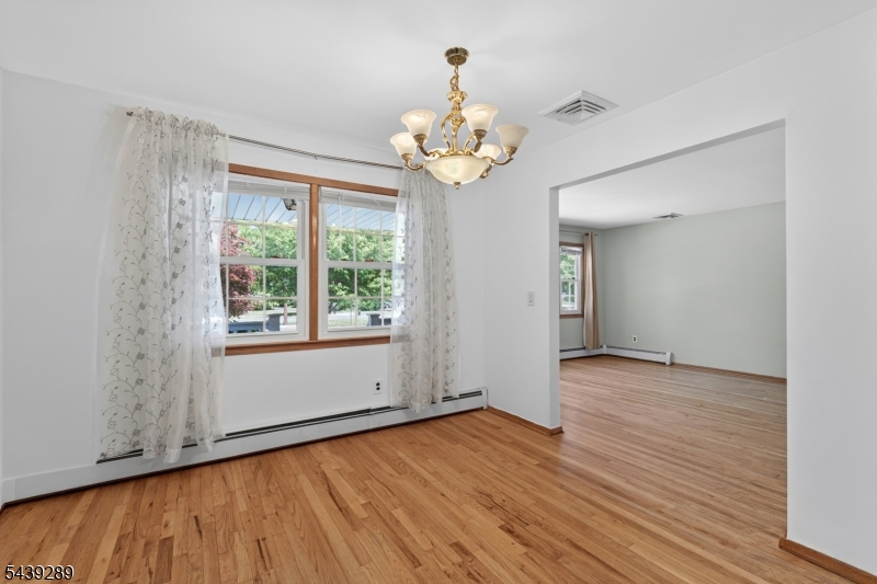 348 W Emerson Ave