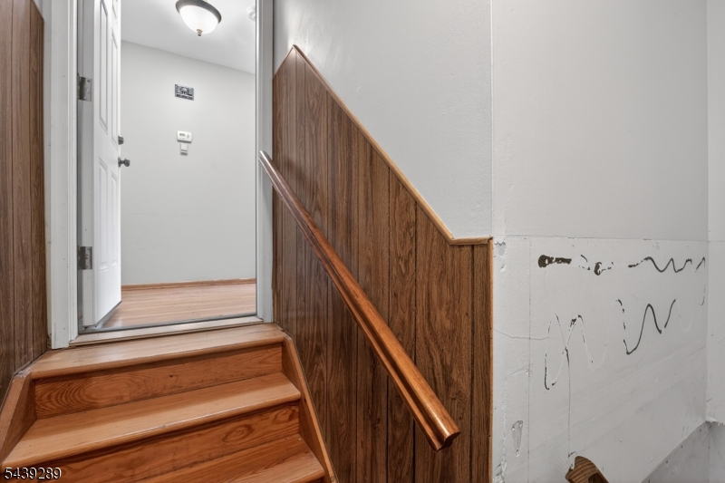 348 W Emerson Ave