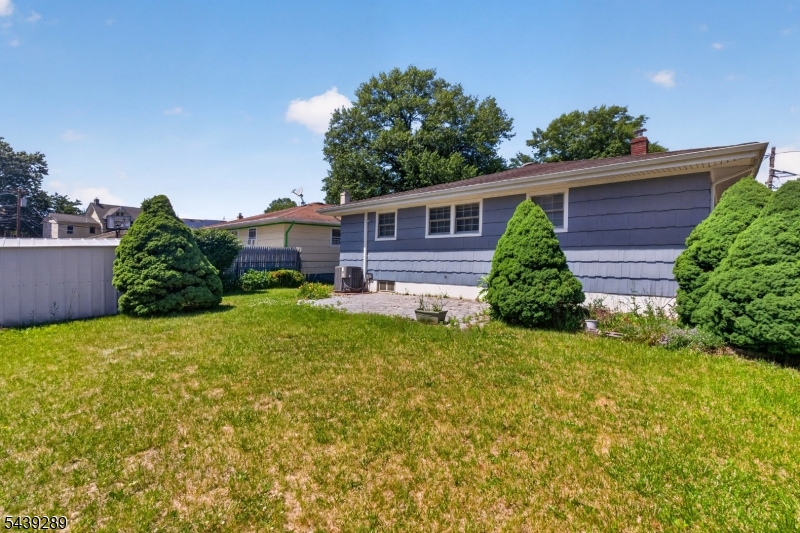 348 W Emerson Ave