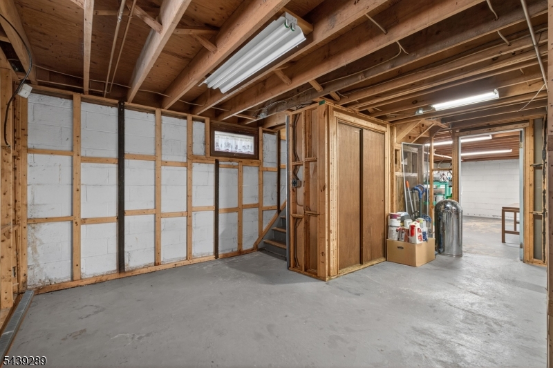 348 W Emerson Ave