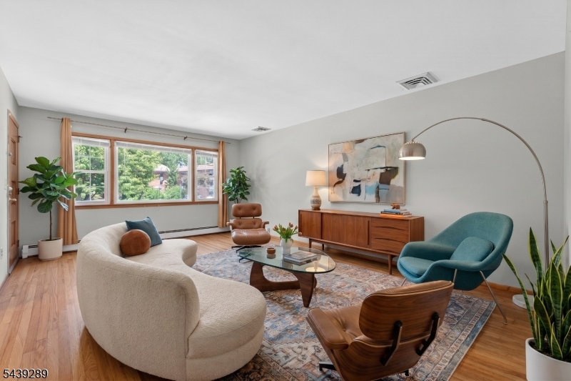 348 W Emerson Ave