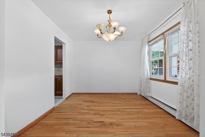 348 W Emerson Ave