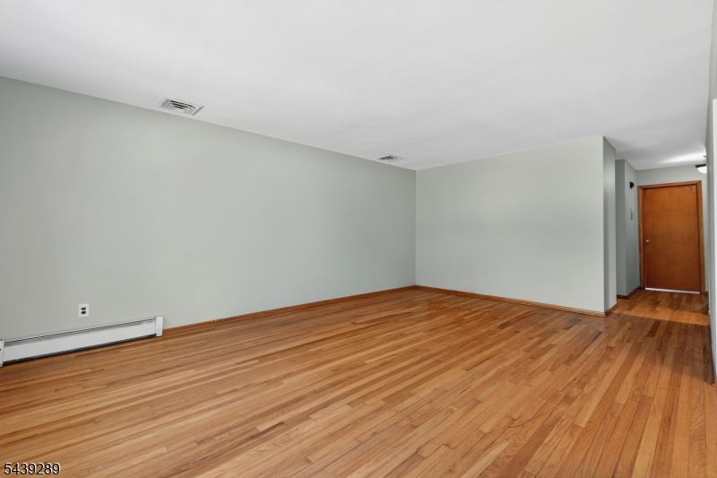 348 W Emerson Ave