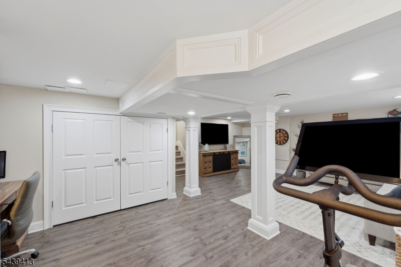 13 Cedar St