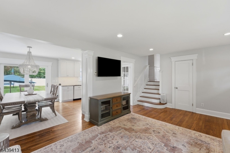 13 Cedar St