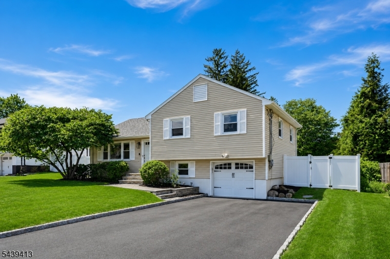 13 Cedar St
