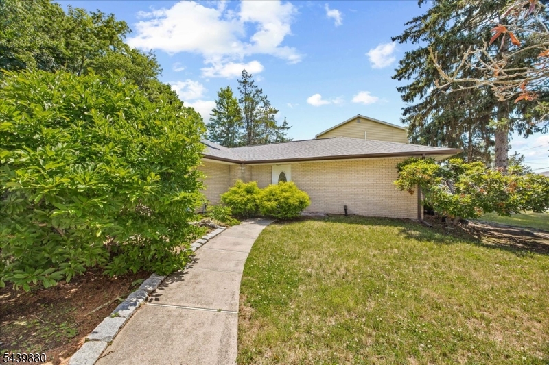 1 Ranch Ct
