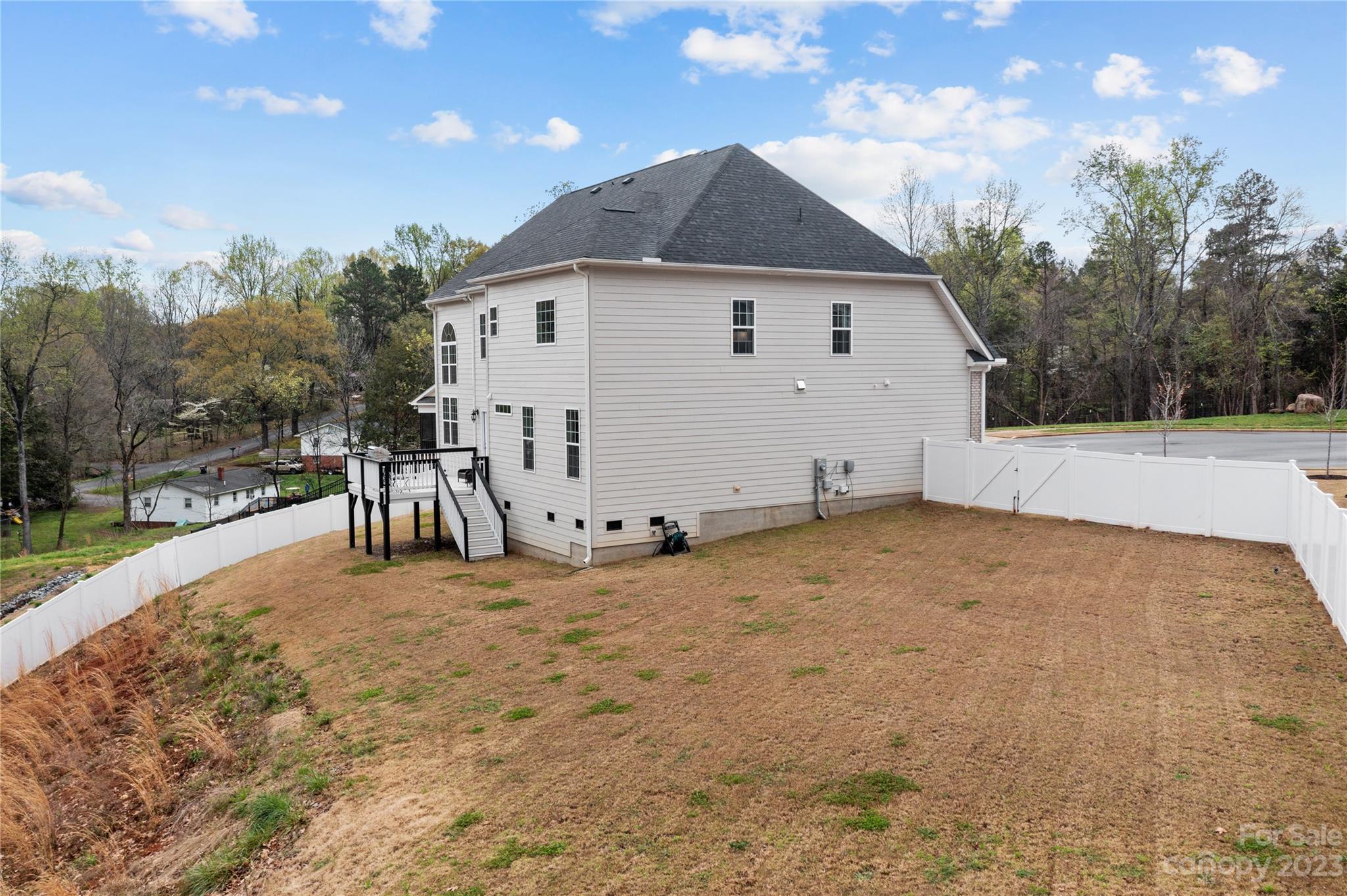 3423 Saint Clair Court NW