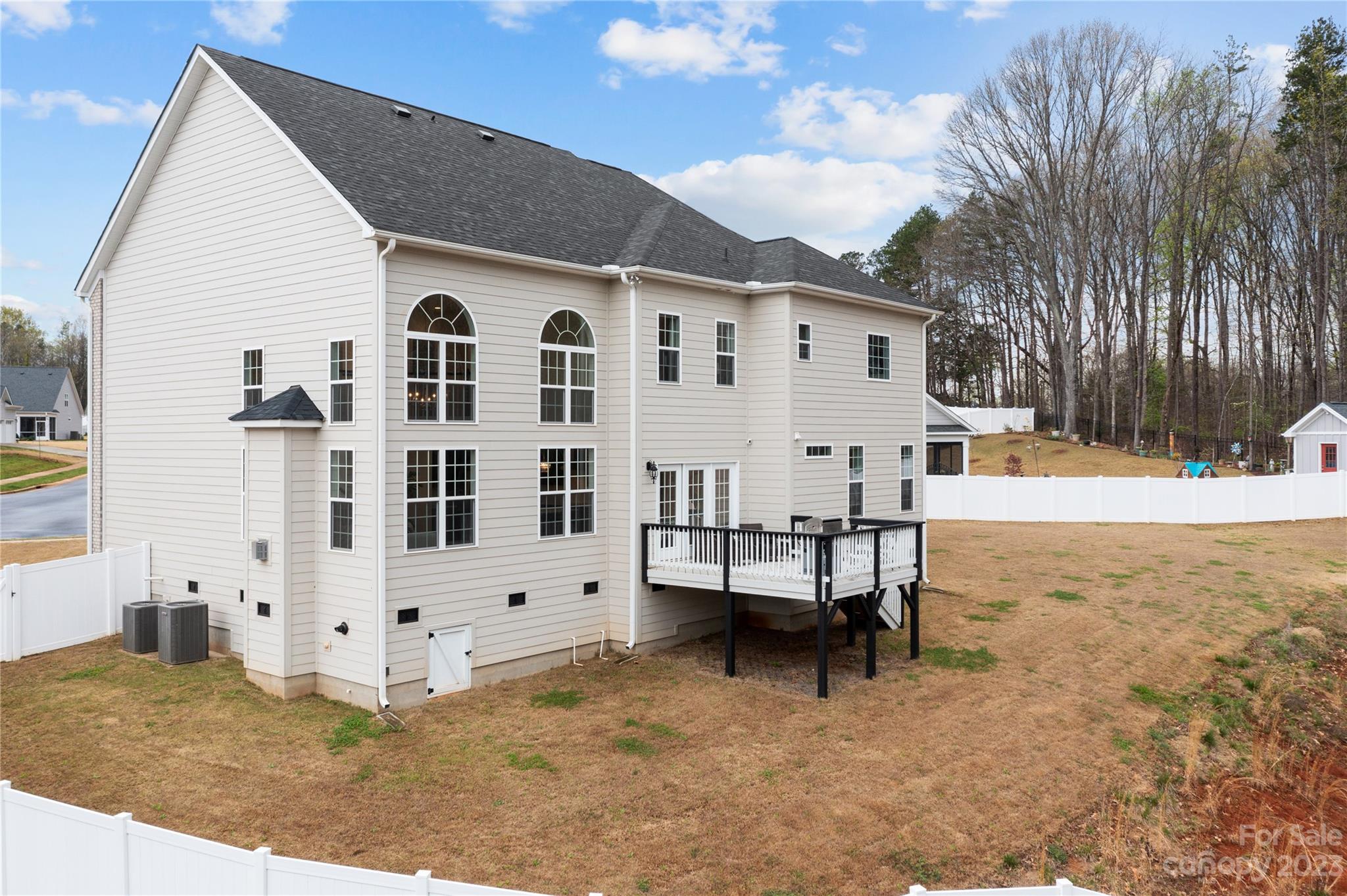3423 Saint Clair Court NW