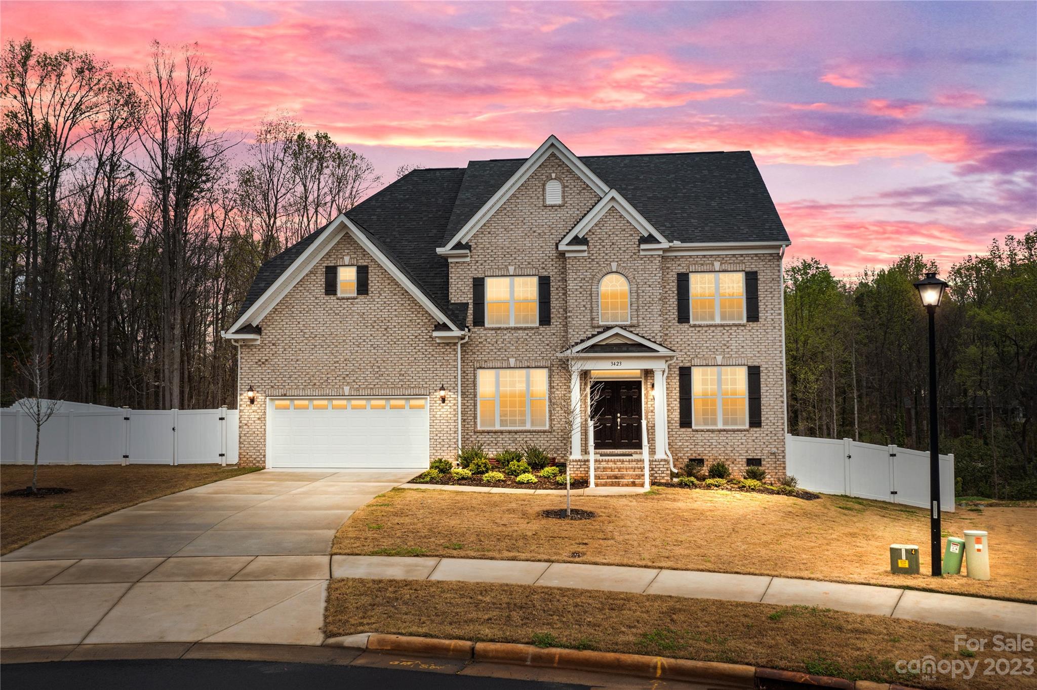 3423 Saint Clair Court NW