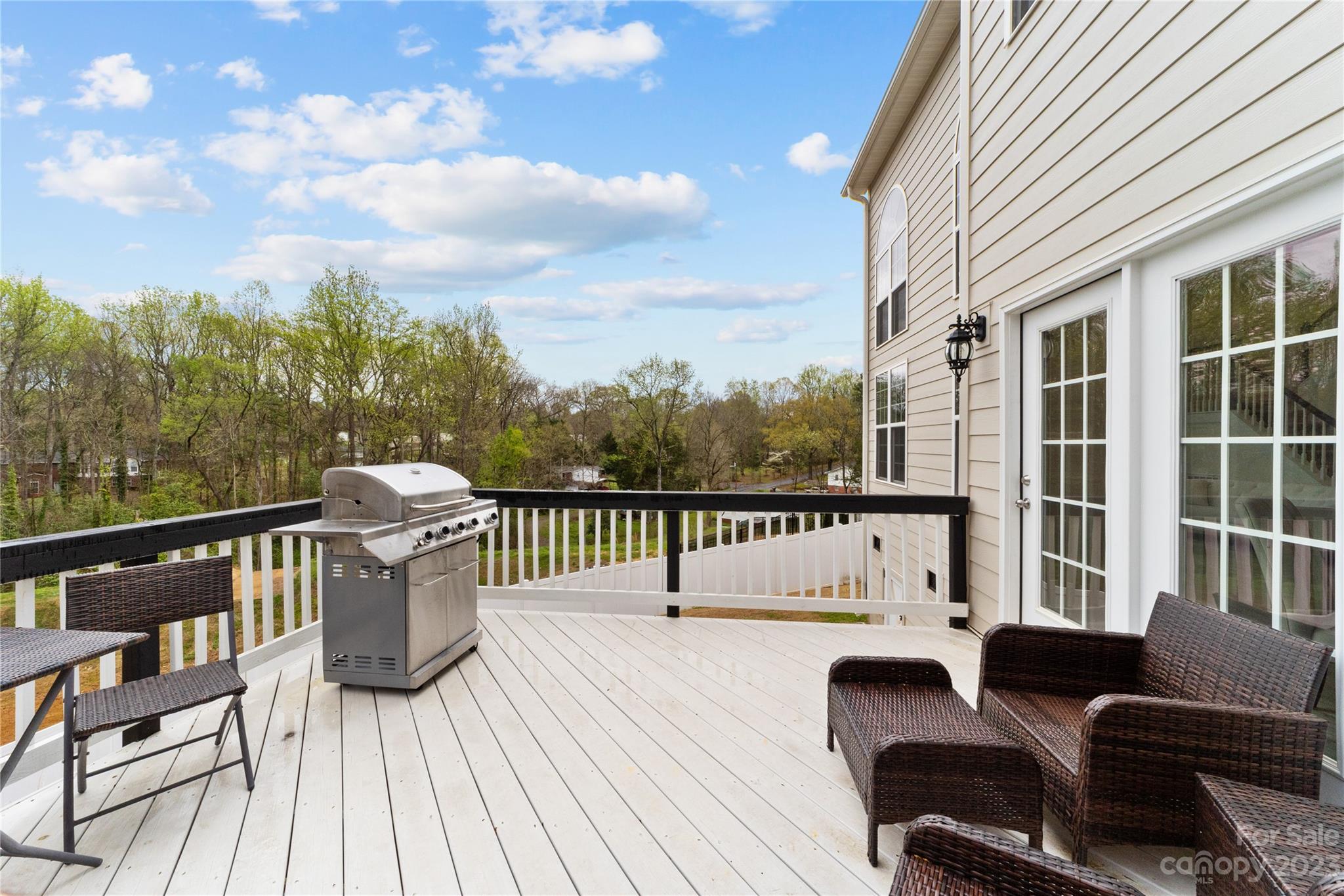 3423 Saint Clair Court NW
