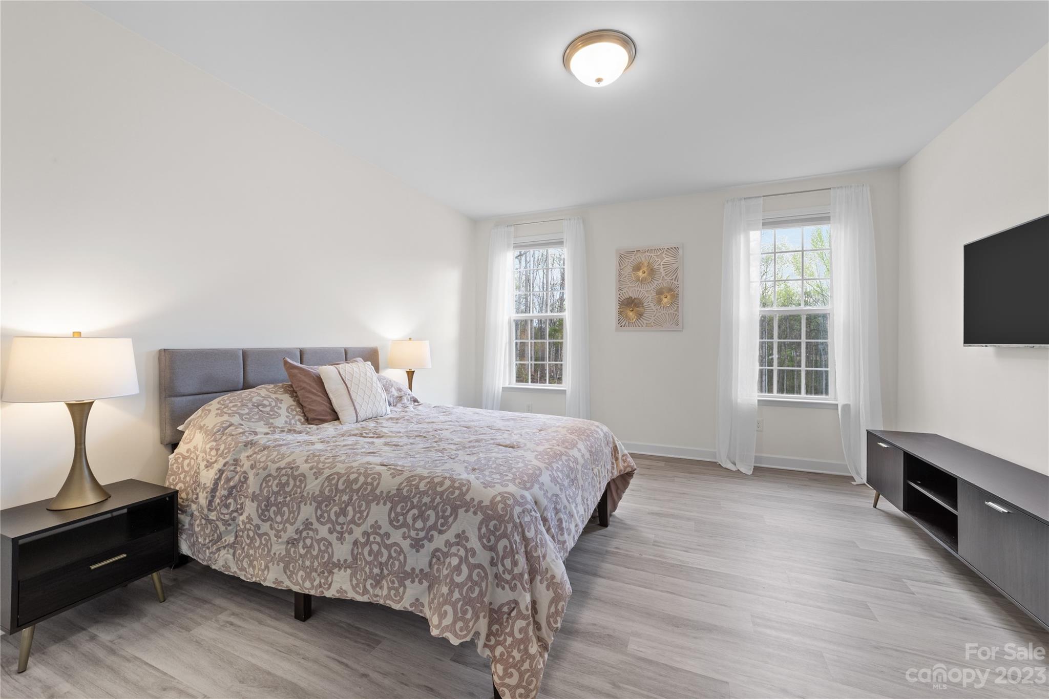 3423 Saint Clair Court NW