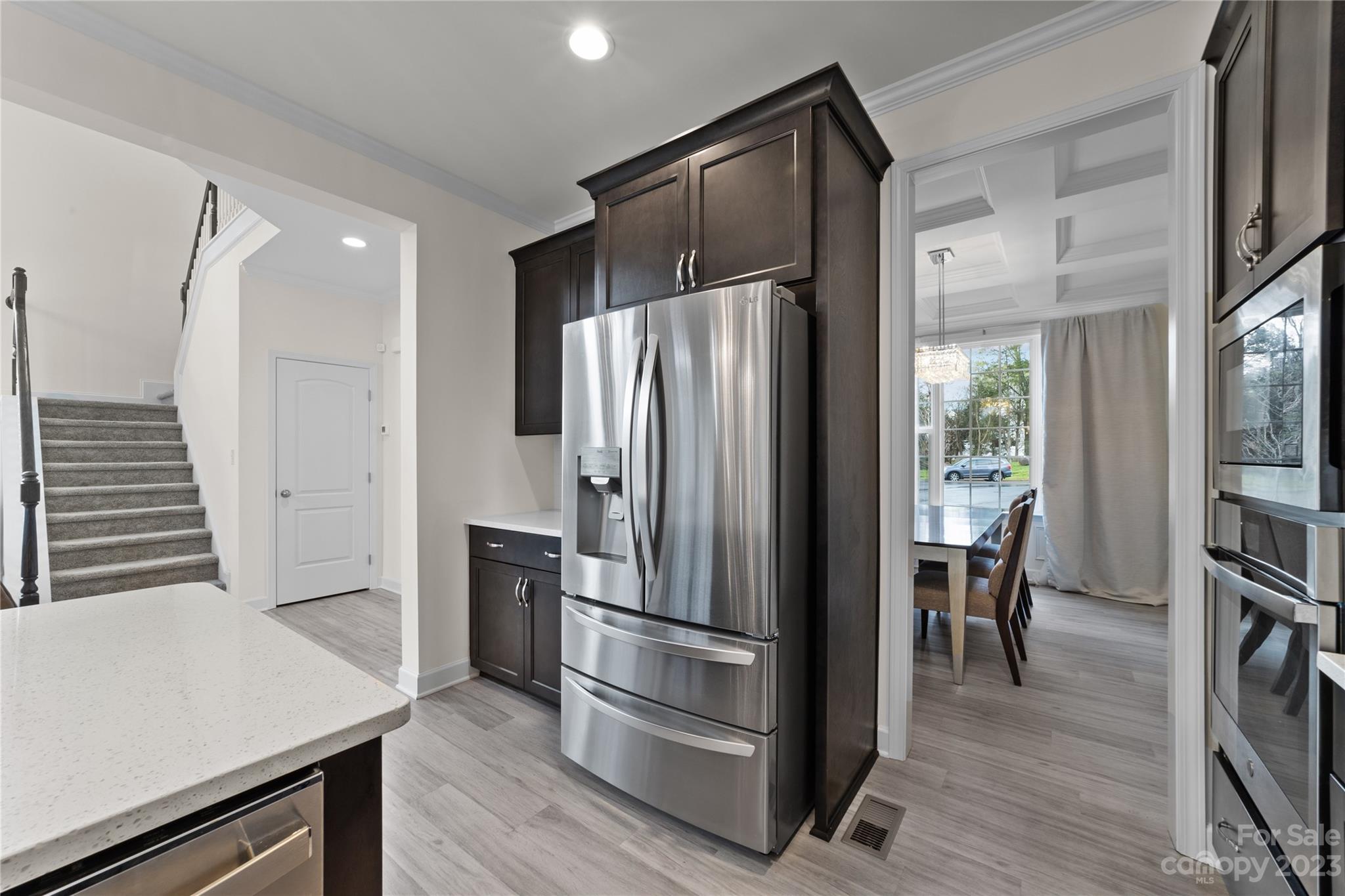 3423 Saint Clair Court NW