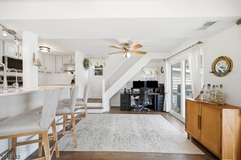 51 S. LAKESIDE AVENUE