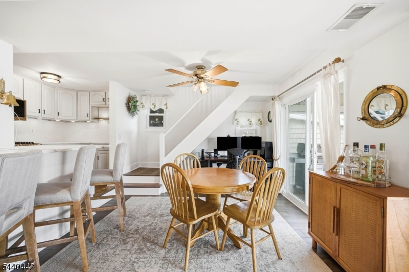 51 S. LAKESIDE AVENUE