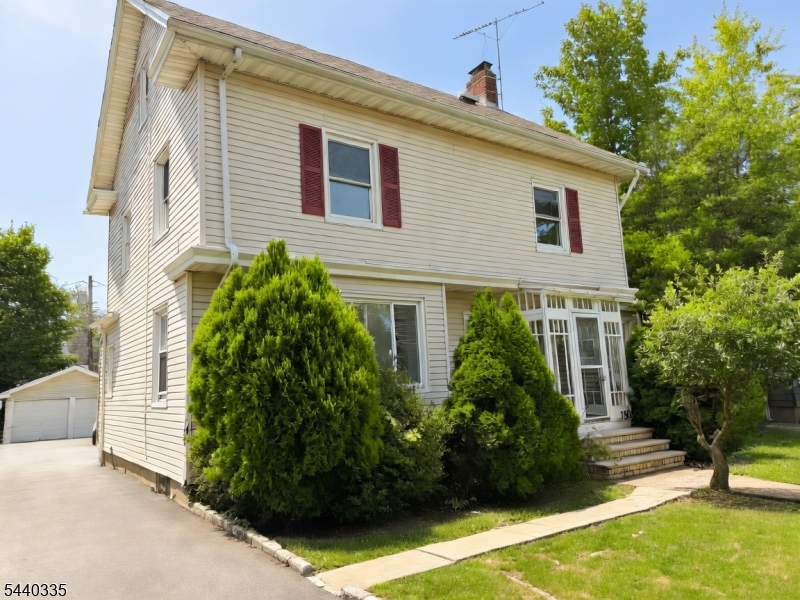 150 Fairview Ave