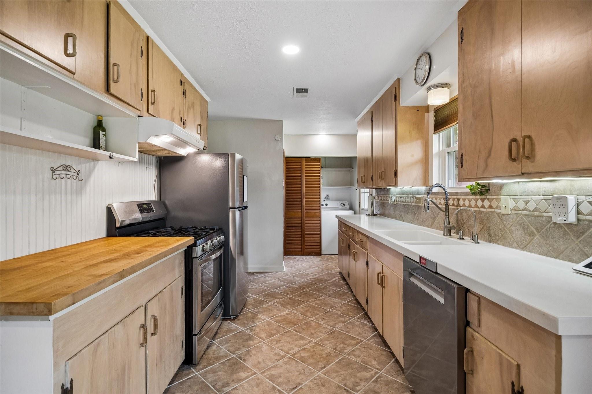 5506 Cheshire Lane