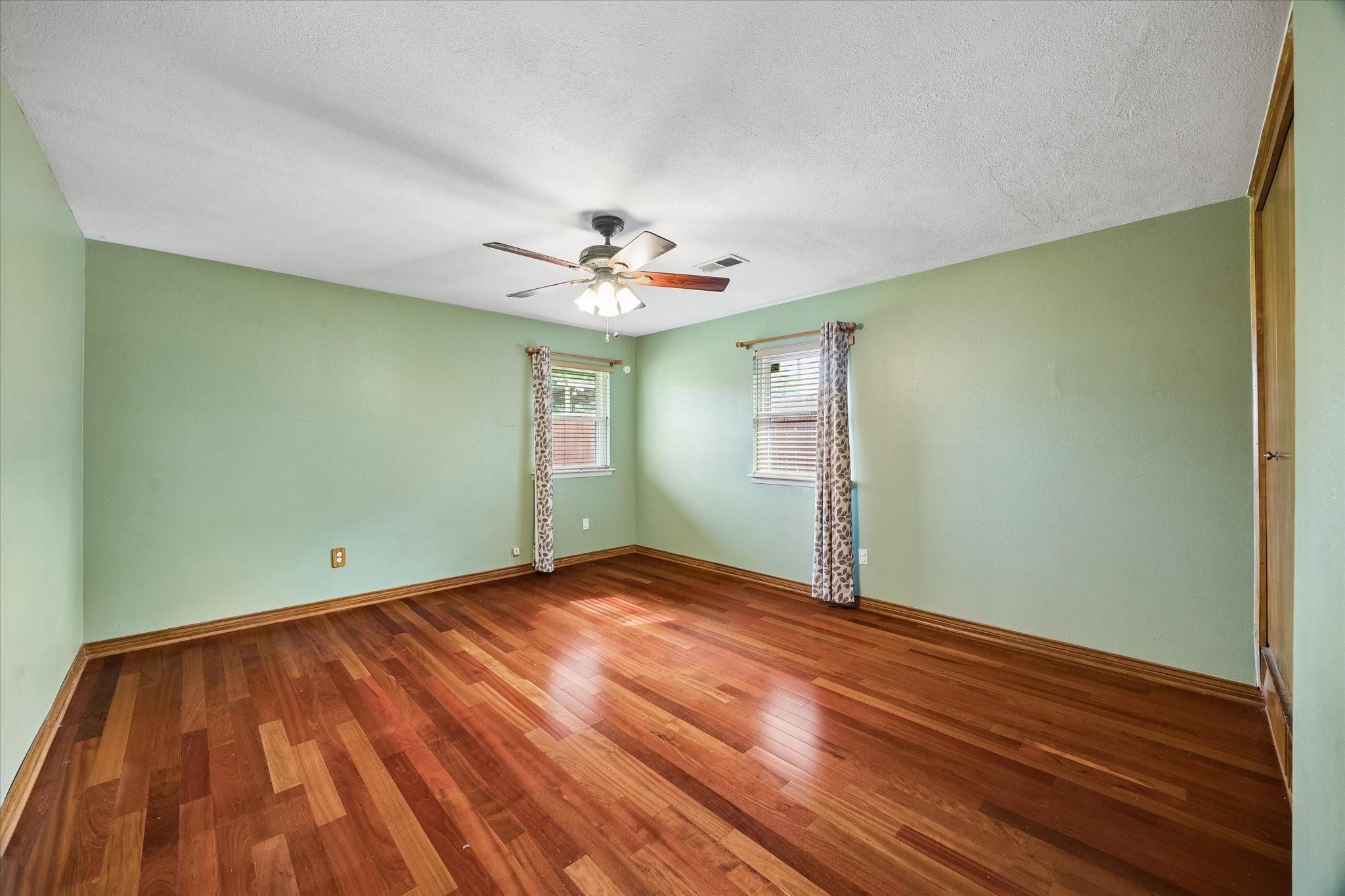 5506 Cheshire Lane