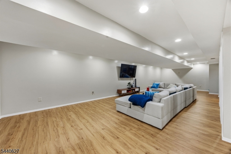 72 Doby Rd