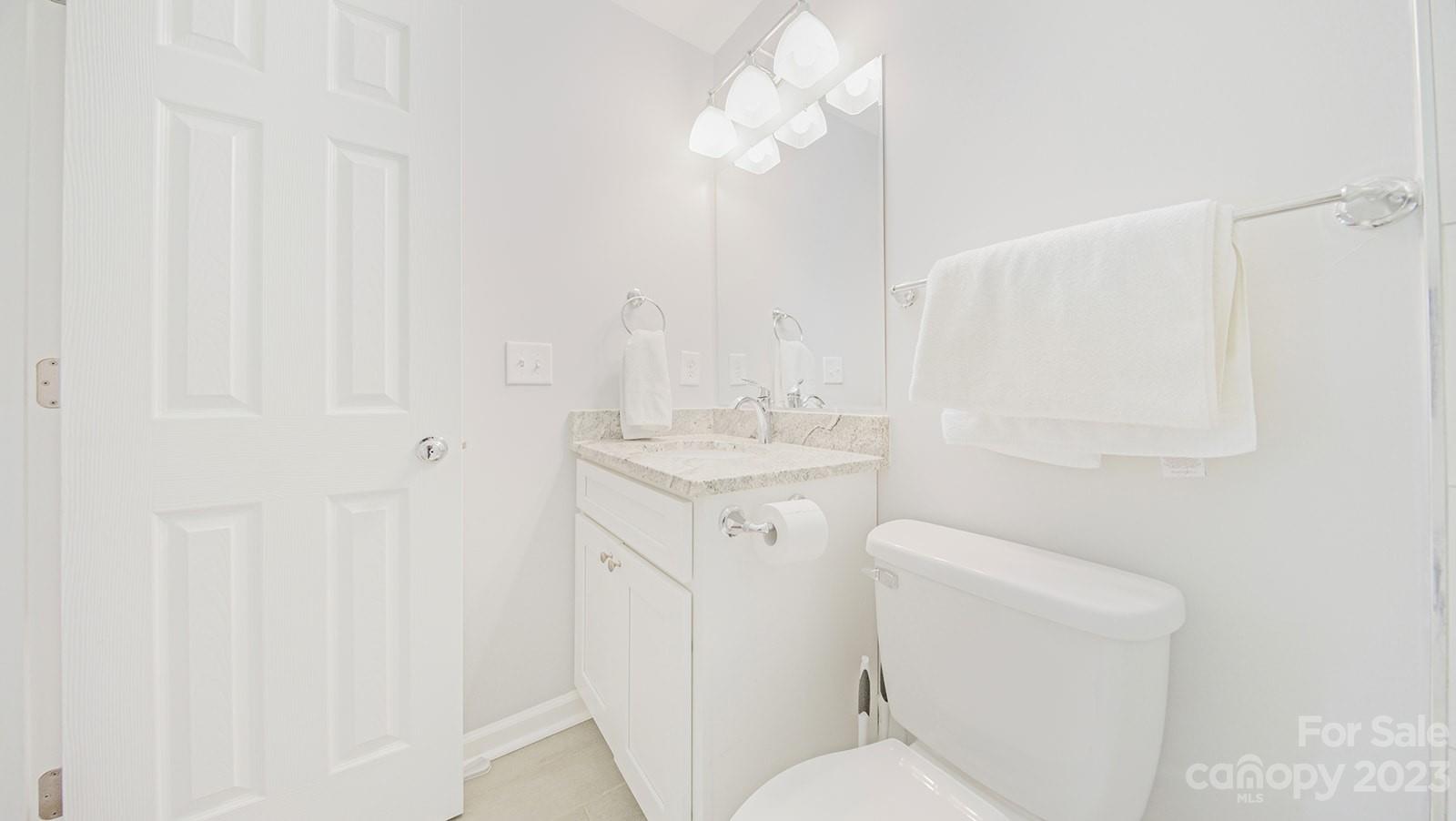 18741 Nautical Drive Unit: 104