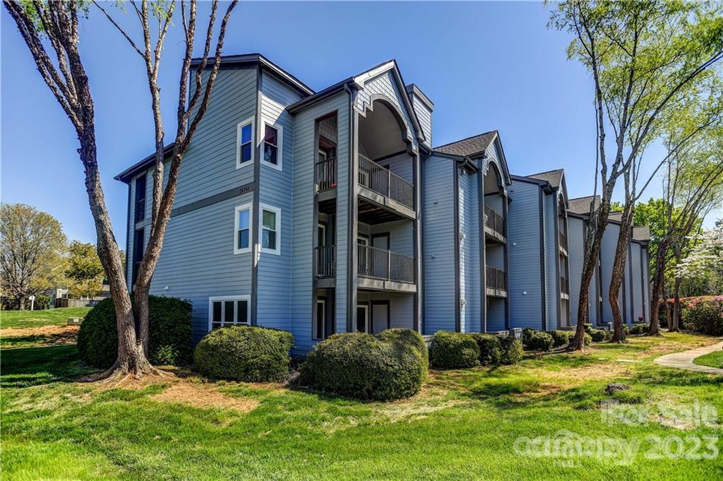 18741 Nautical Drive Unit: 104