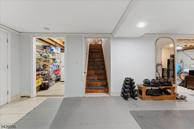 9 Hartung Ave