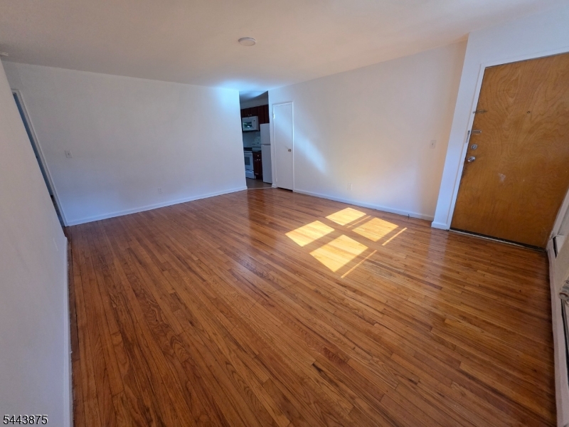 87 Elm Rd