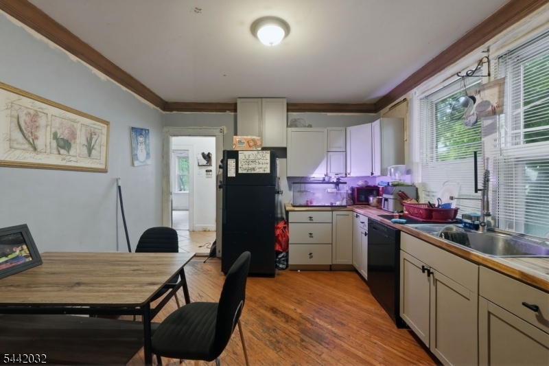 55 Schaefer Rd