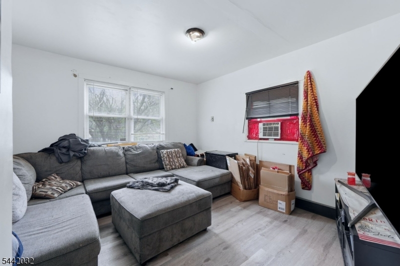 55 Schaefer Rd