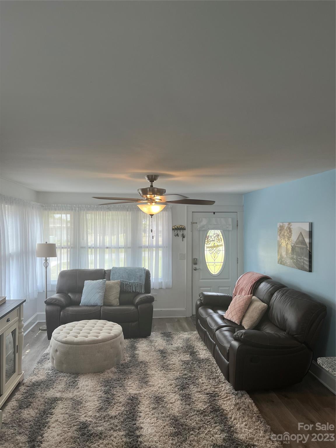 701 Skyland Drive N