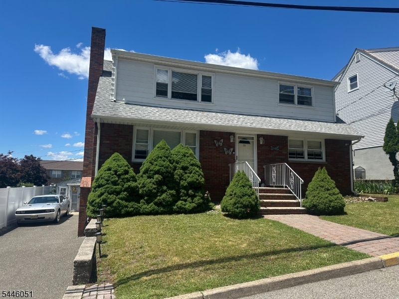 30 Garden Ave