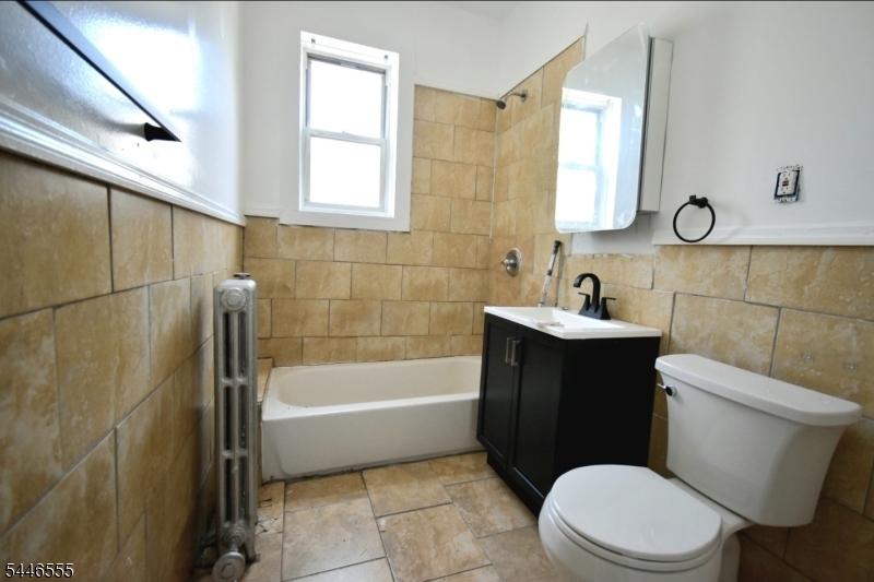 161 Augusta St B8