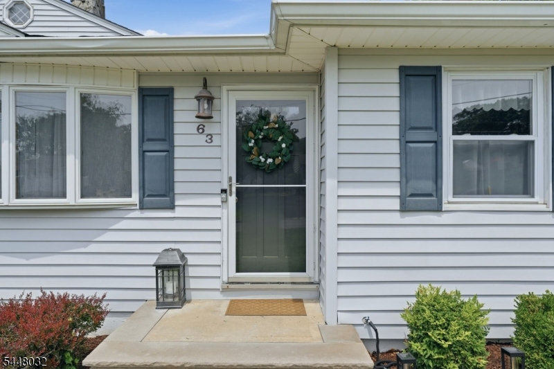 63 Stewart Ave