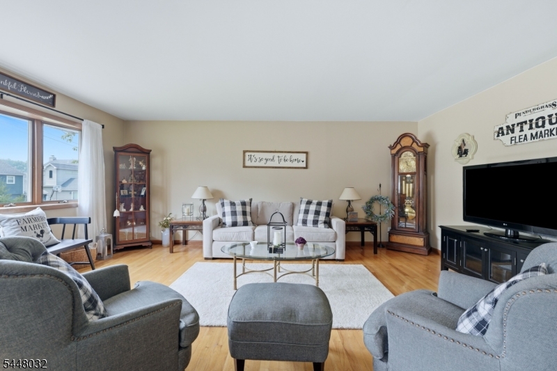 63 Stewart Ave