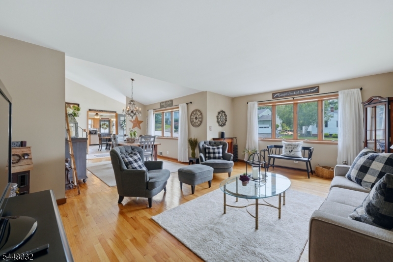 63 Stewart Ave