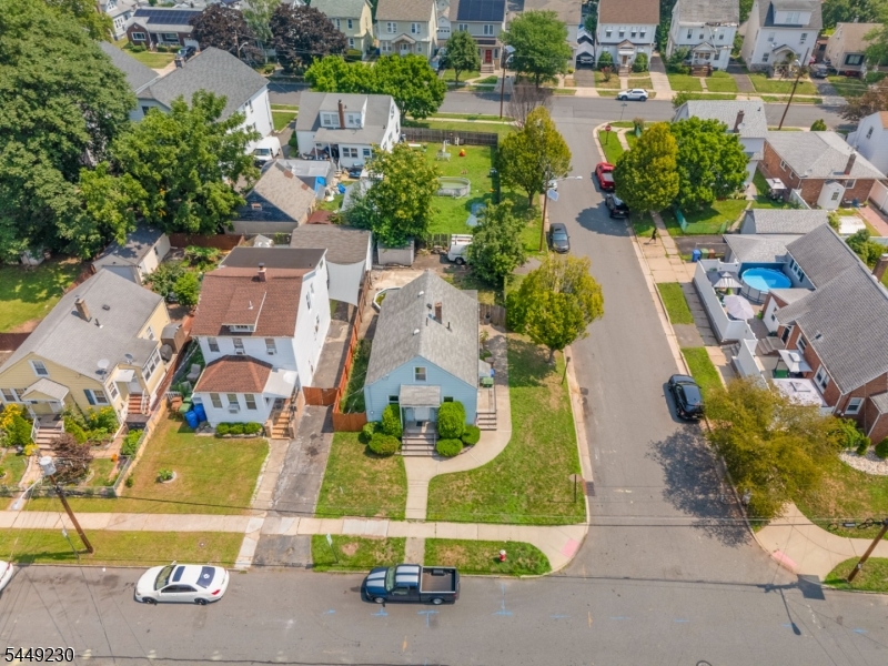 900 Baldwin Ave