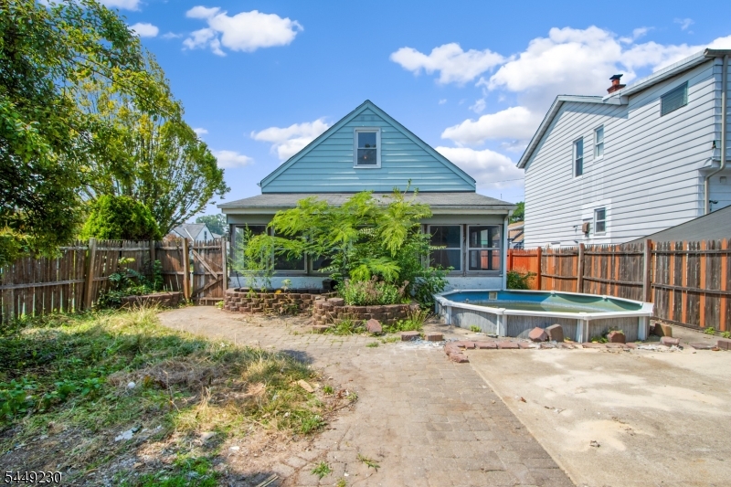 900 Baldwin Ave