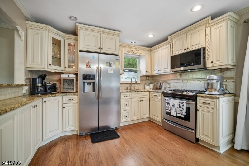 48 Merkel Dr