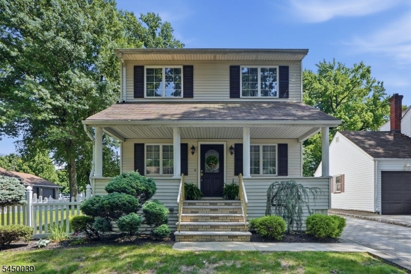 442 Riverview Dr