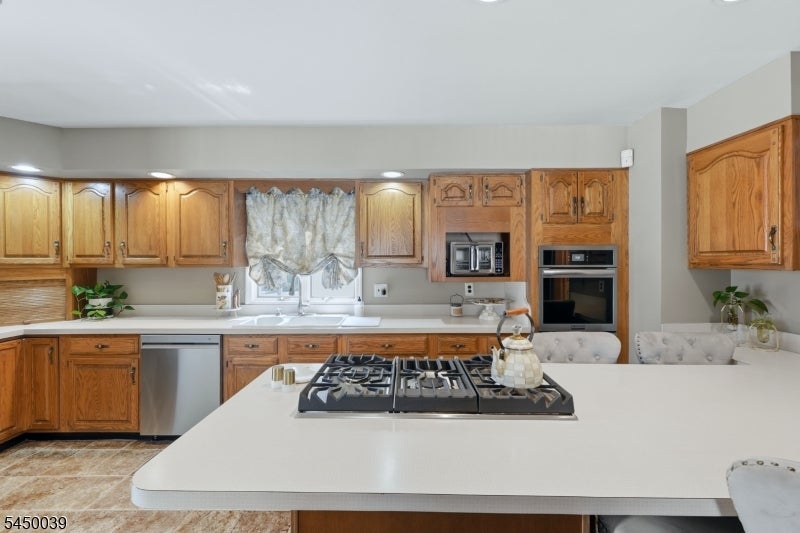 442 Riverview Dr