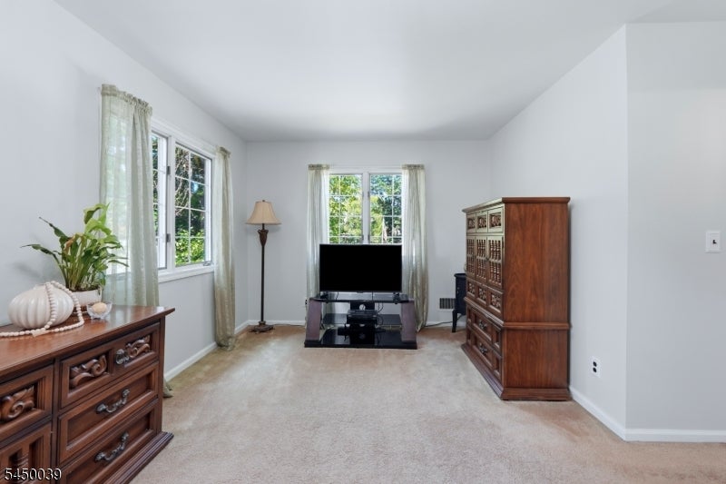442 Riverview Dr