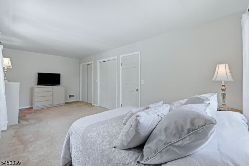 442 Riverview Dr