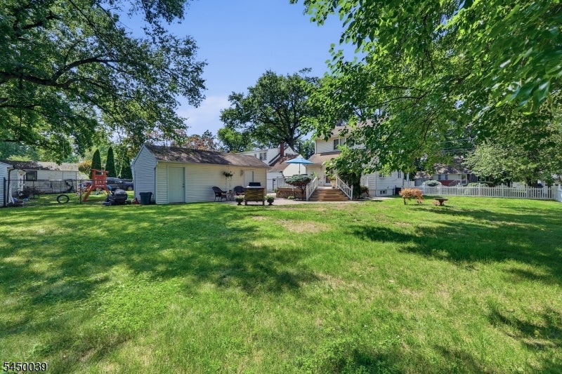 442 Riverview Dr