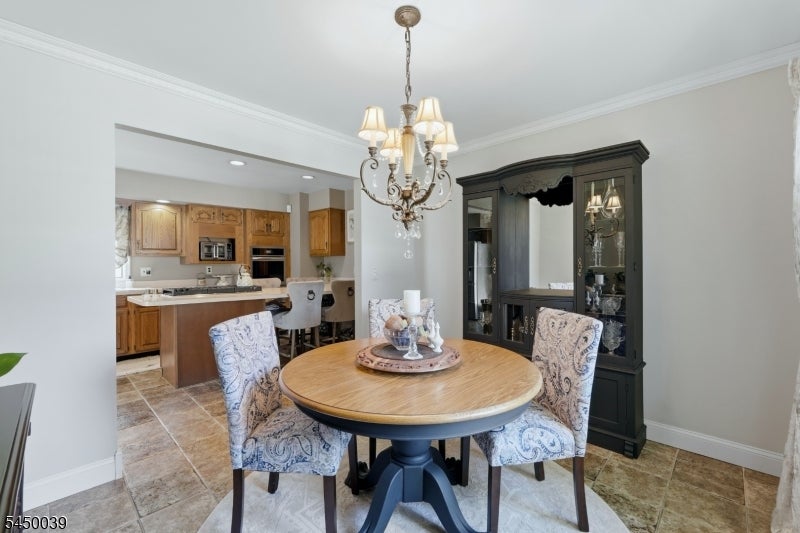 442 Riverview Dr