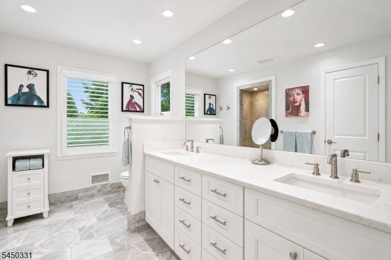 35 Mercier Pl